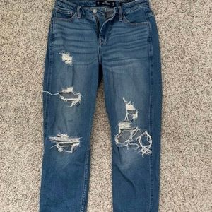 Hollister highwaisted mom jeans 27